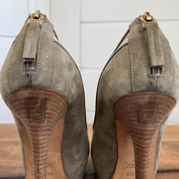 Fendi heels - Picture 3 of 17